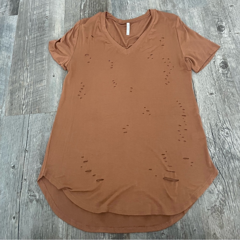 V neck tee